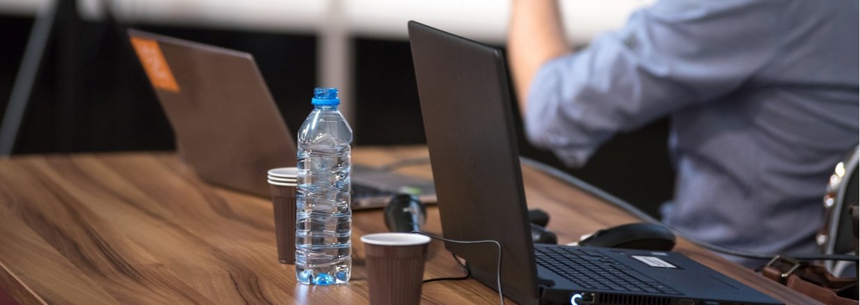 Drikker du nok vand p� dit arbejde?